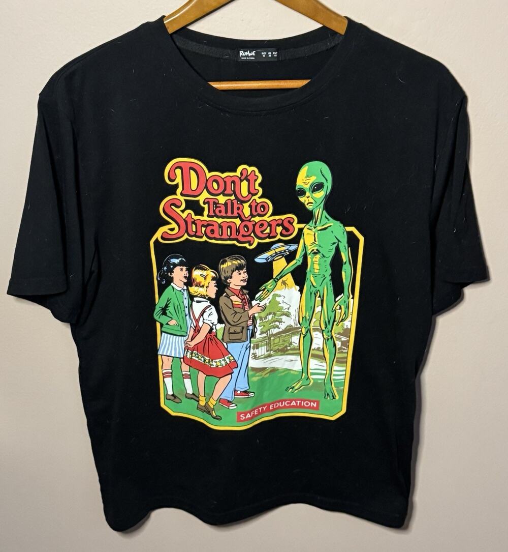 Steven Rhodes Don’t Talk To Strangers T-shirt M Unisex
